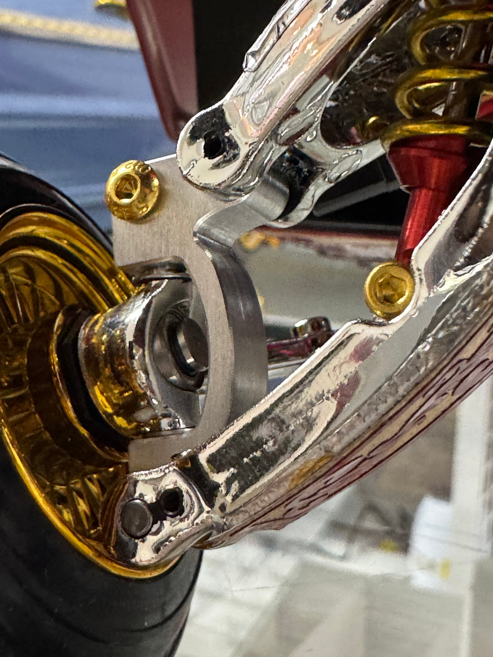 SkunksHobbies Aluminum C-Hub "Positive Camber"